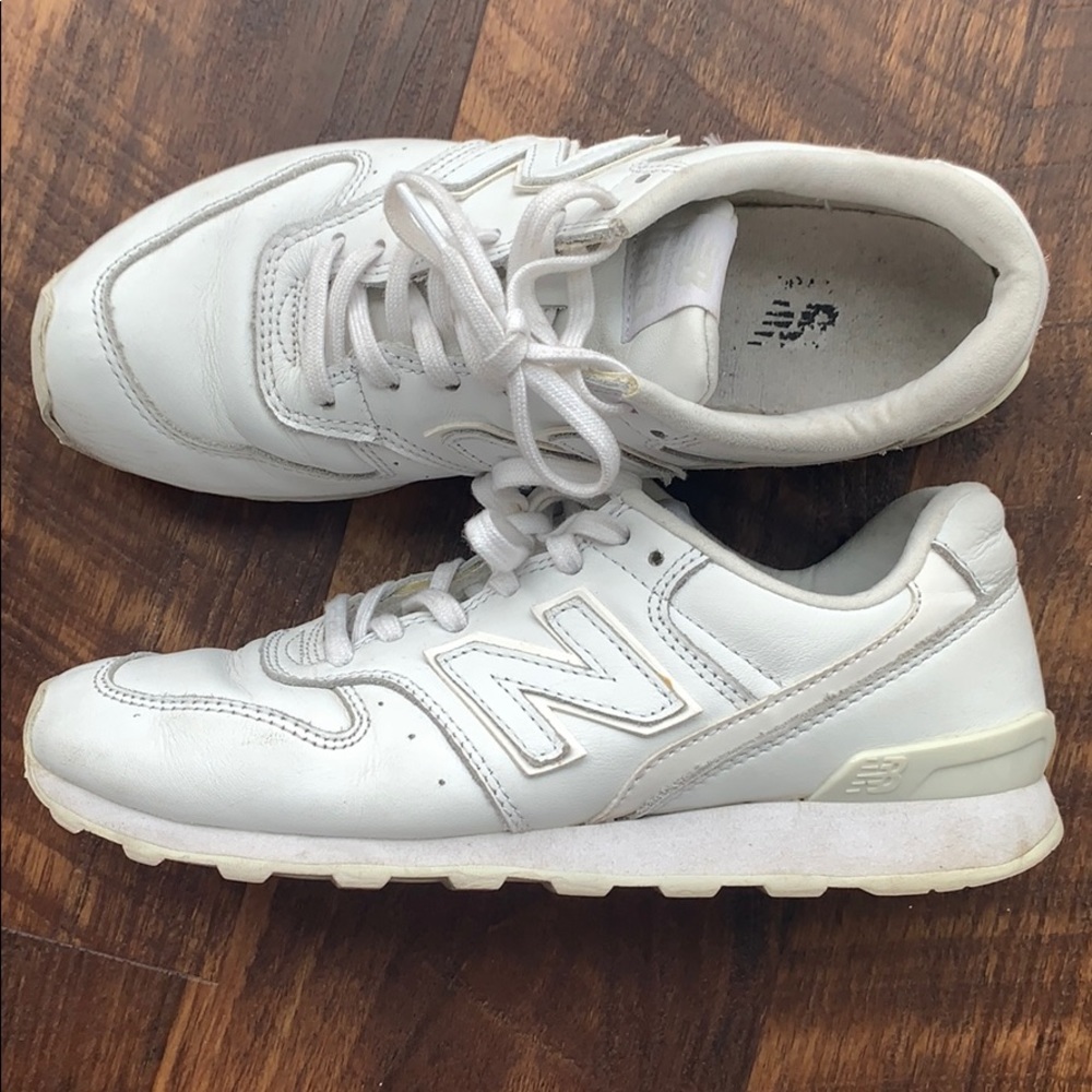 New Balance 696 Sneakers